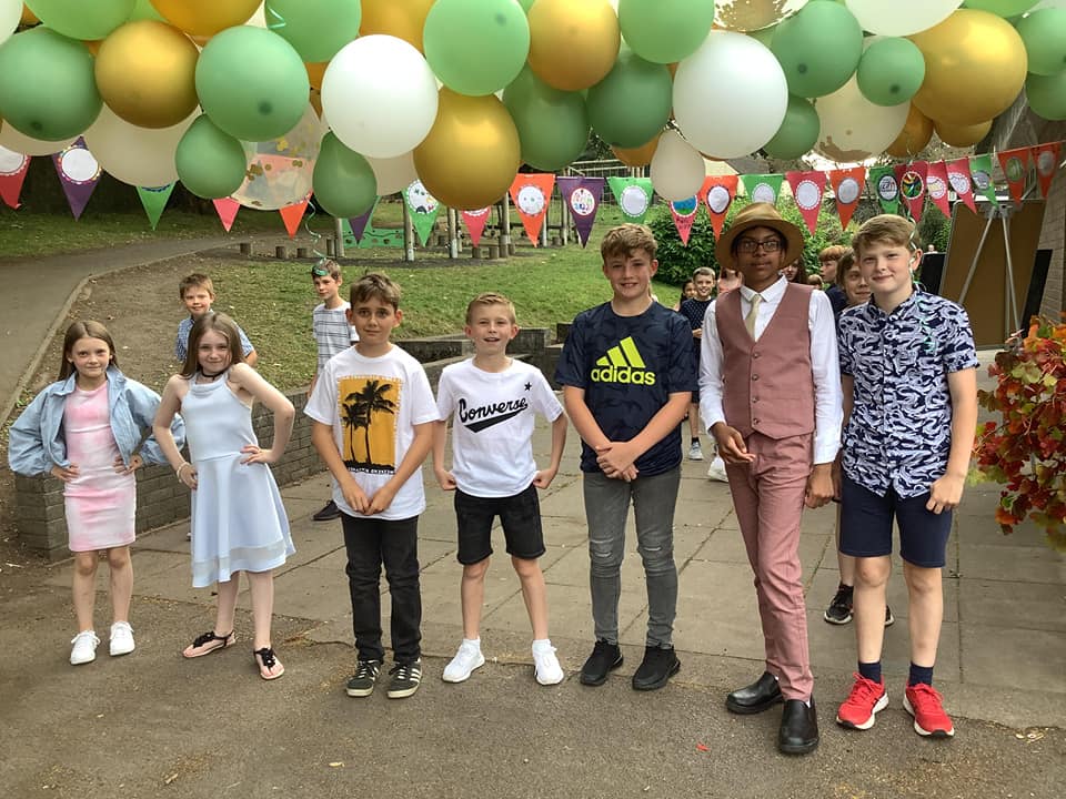 year-6-leavers-prom-fairfield-primary-school